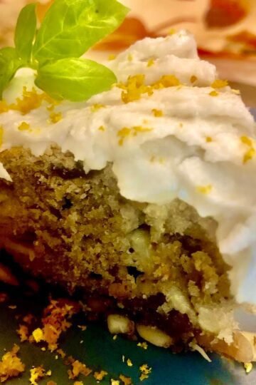 HEALTHY (PALEO) WET BOTTOM APPLE CAKE WITH BUTTER CREAM