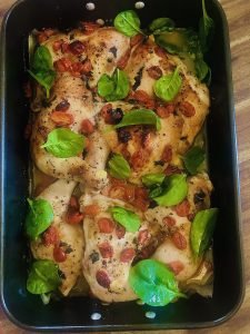 PALEO WHOLE30 CHICKEN LEGS WITH WHITE WINE, CHERRY TOMATOES, BASIL