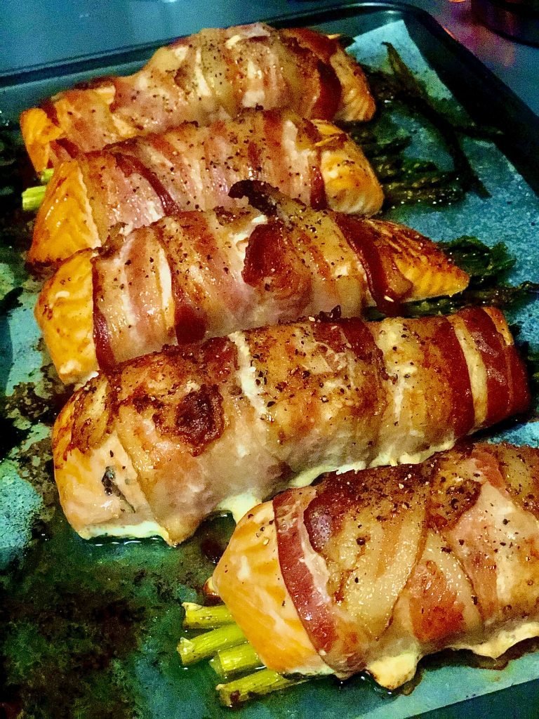 KETO BACON WRAPPED SALMON & ASPARAGUS