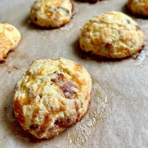 KETO LOW-CARB CHEDDAR BACON BISCUITS