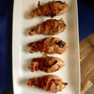 KETO BACON-WRAPPED CHICKEN DRUMSTICKS