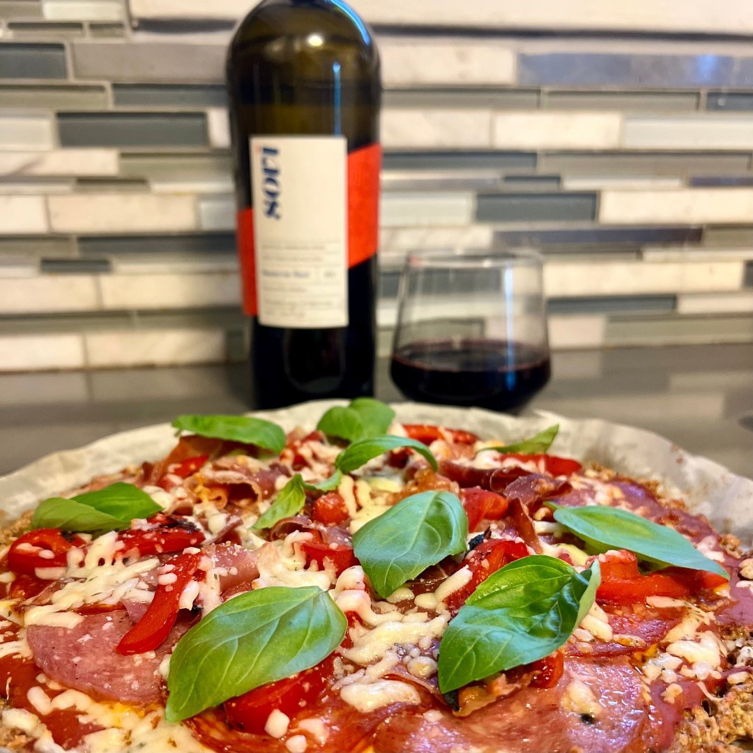 Sovi Reserve Red with Chicken Crust Pizza